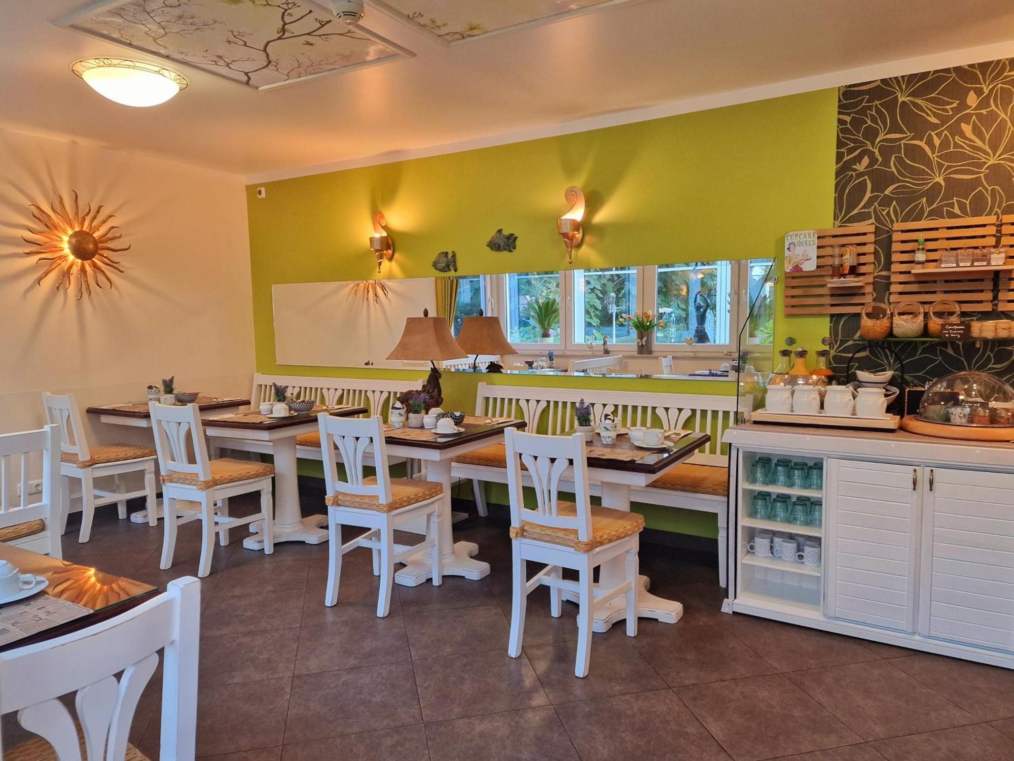 Hotel Garni Inselparadies Zingst Exterior photo