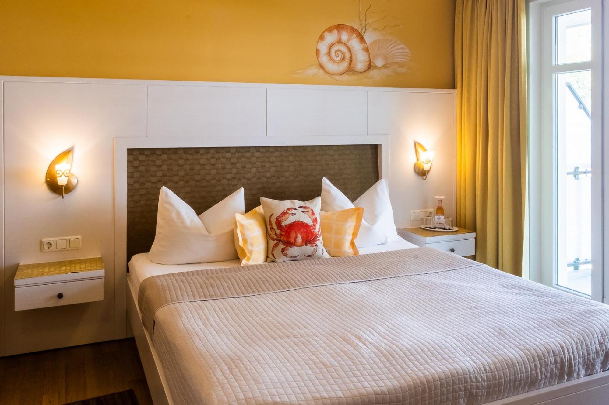 Hotel Garni Inselparadies Zingst Exterior photo